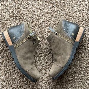 Sorel booties